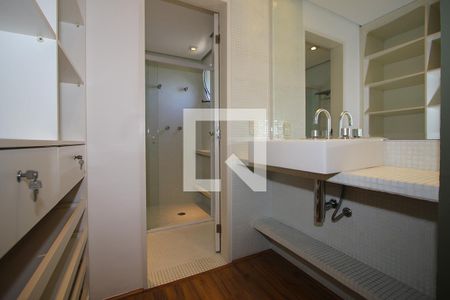 Studio para alugar com 78m², 1 quarto e 1 vaga Studio para alugar com 78m², 1 quarto e 1 vagaBanheiro da Suíte