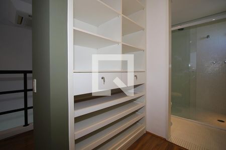 Studio para alugar com 78m², 1 quarto e 1 vaga Studio para alugar com 78m², 1 quarto e 1 vagaCloset