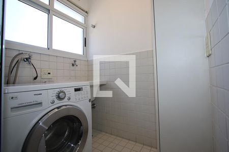 Studio para alugar com 78m², 1 quarto e 1 vaga Studio para alugar com 78m², 1 quarto e 1 vagaÁrea de Serviço