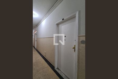 Apartamento para alugar com 97m², 3 quartos e sem vagaEntrada
