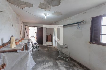 Casa à venda com 360m², 2 quartos e 4 vagasDepósito