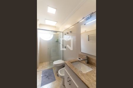 Apartamento para alugar com 156m², 3 quartos e 1 vaga Apartamento para alugar com 156m², 3 quartos e 1 vagaBanheiro da Suíte 1