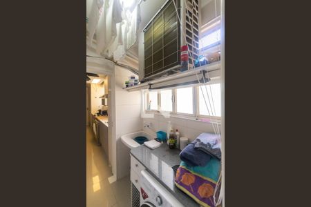 Apartamento para alugar com 156m², 3 quartos e 1 vaga Apartamento para alugar com 156m², 3 quartos e 1 vagaÁrea de Serviço