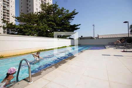 Apartamento à venda com 61m², 3 quartos e 1 vagaÁrea comum - Piscina