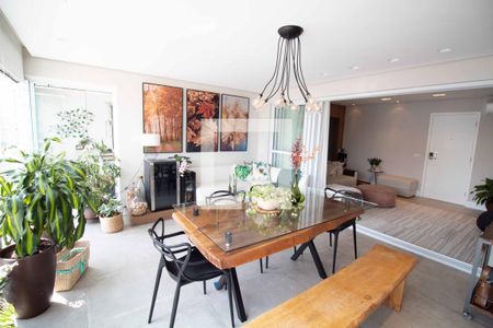 Apartamento à venda com 134m², 3 quartos e 2 vagas Apartamento à venda com 134m², 3 quartos e 2 vagasVaranda gourmet