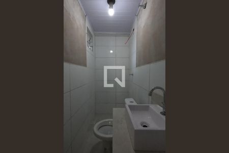 Banheiro de kitnet/studio para alugar com 1 quarto, 18m² em Vila Sonia, São Paulo