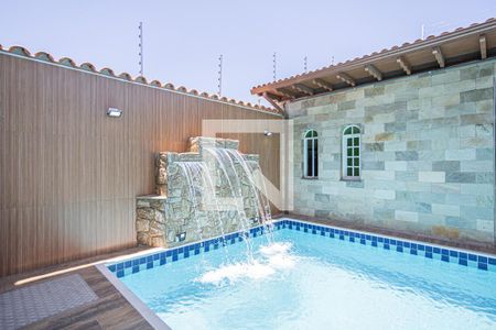 Casa à venda com 500m², 5 quartos e 8 vagasPiscina