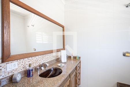 Casa à venda com 500m², 5 quartos e 8 vagasBanheiro 2