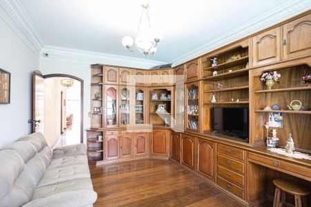 Casa à venda com 500m², 5 quartos e 8 vagasBiblioteca