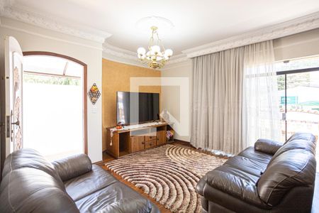 Casa à venda com 500m², 5 quartos e 8 vagasSala