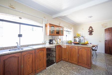 Casa à venda com 500m², 5 quartos e 8 vagasCozinha