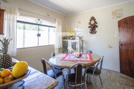 Casa à venda com 500m², 5 quartos e 8 vagasCozinha