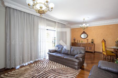 Casa à venda com 500m², 5 quartos e 8 vagasSala