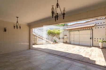 Casa à venda com 500m², 5 quartos e 8 vagasGaragem