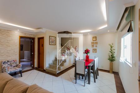 Sala de casa de condomínio para alugar com 3 quartos, 338m² em Vila Lucinda, Santo André