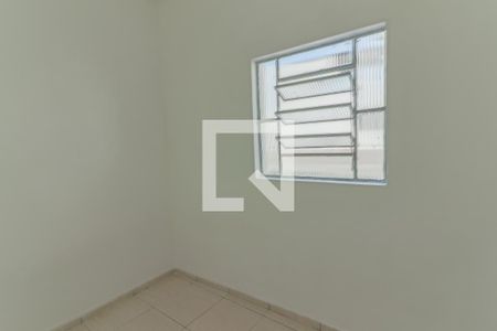 Quarto 2 de casa para alugar com 2 quartos, 60m² em Vila Dalva, São Paulo