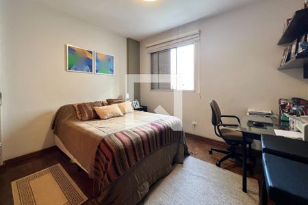 Apartamento à venda com 130m², 4 quartos e 2 vagasQuarto 3