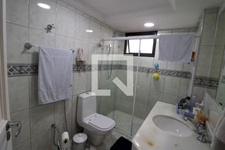 Apartamento à venda com 179m², 3 quartos e 2 vagasBanheiro da Suíte 2