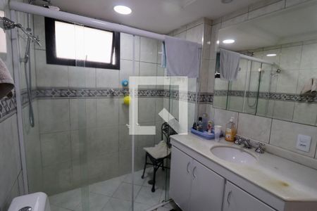 Apartamento à venda com 179m², 3 quartos e 2 vagasBanheiro da Suíte 2