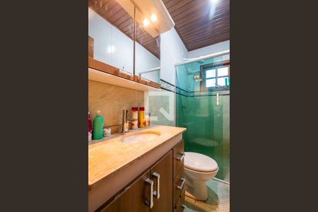 Casa à venda com 115m², 3 quartos e 3 vagasBanheiro Corredor