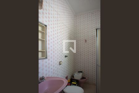 Casa para alugar com 334m², 3 quartos e 4 vagasBanheiro da Suíte 2