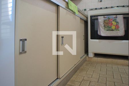 Casa para alugar com 334m², 3 quartos e 4 vagasCozinha