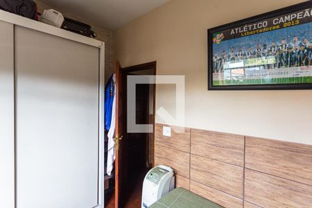 Casa de condomínio à venda com 700m², 7 quartos e 2 vagasQuarto 2 do Primeiro Andar