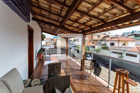 Casa de condomínio à venda com 700m², 7 quartos e 2 vagasVaranda do Terceiro Andar