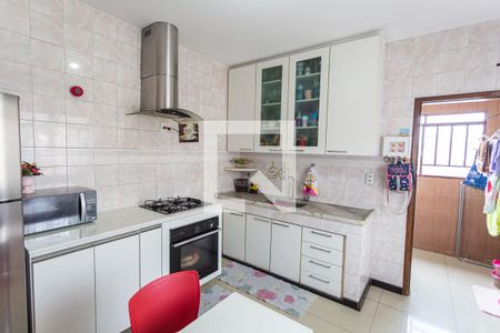 Casa de condomínio à venda com 700m², 7 quartos e 2 vagasCozinha do Segundo Andar