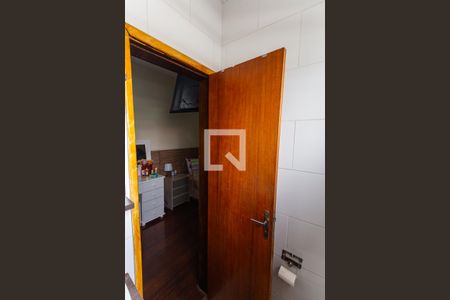 Casa de condomínio à venda com 700m², 7 quartos e 2 vagasBanheiro da Suíte do Primeiro Andar