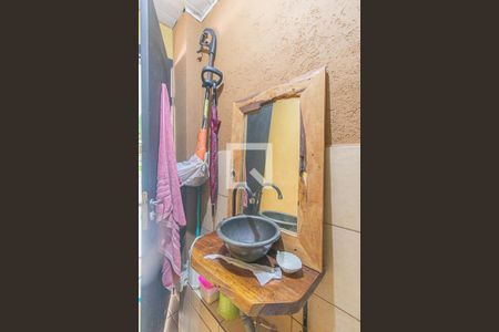 Lavabo de casa à venda com 1 quarto, 50m² em Espírito Santo, Porto Alegre