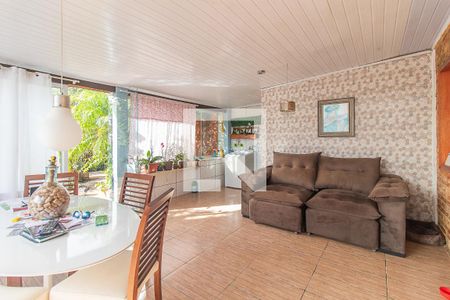 Sala de casa à venda com 1 quarto, 50m² em Espírito Santo, Porto Alegre