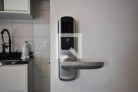 Fechadura eletrônica de kitnet/studio para alugar com 1 quarto, 32m² em Vila Andrade, São Paulo