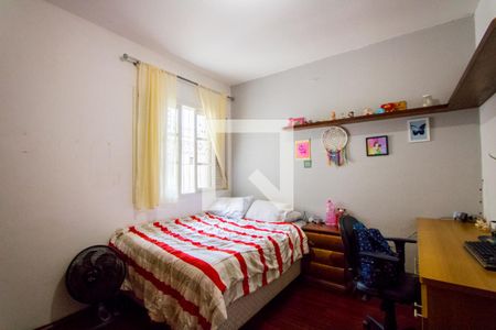 Quarto 2 de casa à venda com 3 quartos, 110m² em Vila Gilda, Santo André