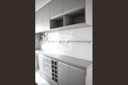 Apartamento para alugar com 42m², 2 quartos e 1 vagaCozinha - Armários