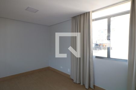 Apartamento para alugar com 100m², 3 quartos e 1 vagaSala