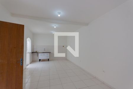 Sala/Cozinha/Quarto de casa para alugar com 1 quarto, 35m² em Campestre, Santo André