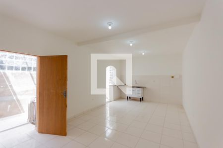 Sala/Cozinha/Quarto de casa para alugar com 1 quarto, 35m² em Campestre, Santo André