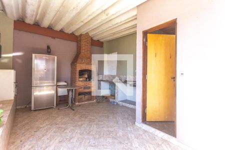 Casa à venda com 280m², 3 quartos e 5 vagas Casa à venda com 280m², 3 quartos e 5 vagasChurrasqueira
