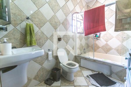 Casa à venda com 280m², 3 quartos e 5 vagas Casa à venda com 280m², 3 quartos e 5 vagasBanheiro suíte 2