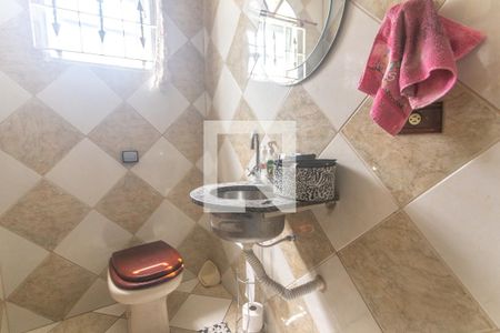 Casa à venda com 280m², 3 quartos e 5 vagas Casa à venda com 280m², 3 quartos e 5 vagasLavabo