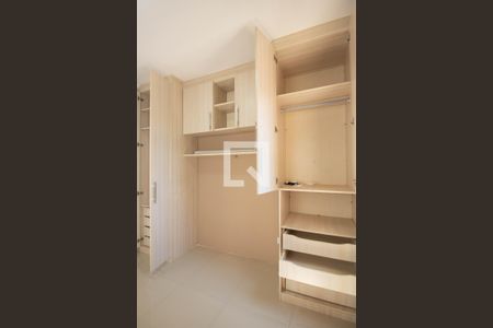 Apartamento para alugar com 60m², 2 quartos e 1 vaga Apartamento para alugar com 60m², 2 quartos e 1 vagaQuarto 2 - Suíte Arrmário