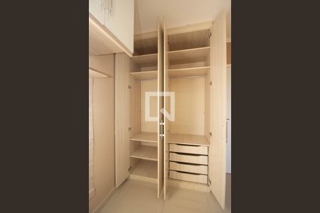 Apartamento para alugar com 60m², 2 quartos e 1 vaga Apartamento para alugar com 60m², 2 quartos e 1 vagaQuarto 1 - Armários