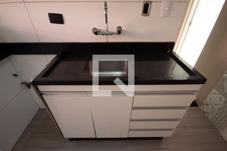 Apartamento para alugar com 50m², 2 quartos e 1 vaga Apartamento para alugar com 50m², 2 quartos e 1 vagaCozinha e Área de Serviço