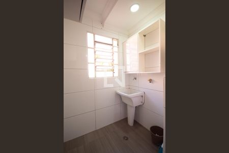 Apartamento para alugar com 50m², 2 quartos e 1 vaga Apartamento para alugar com 50m², 2 quartos e 1 vagaCozinha e Área de Serviço