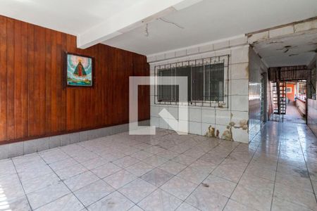 Casa à venda com 250m², 3 quartos e 1 vaga Casa à venda com 250m², 3 quartos e 1 vagaGaragem