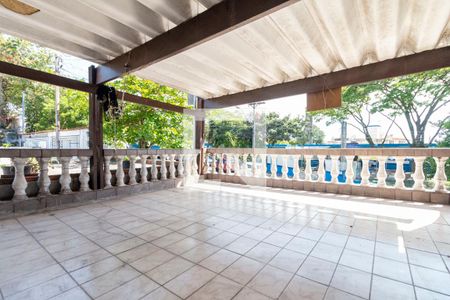 Casa à venda com 250m², 3 quartos e 1 vaga Casa à venda com 250m², 3 quartos e 1 vagaVaranda Quarto 3 - Suite