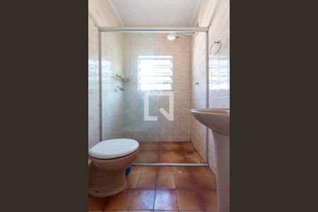 Casa à venda com 250m², 3 quartos e 1 vaga Casa à venda com 250m², 3 quartos e 1 vagaBanheiro Corredor