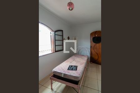 Casa para alugar com 250m², 3 quartos e 2 vagasQuarto 2
