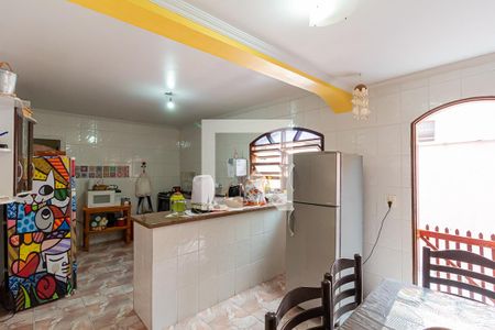 Casa para alugar com 250m², 3 quartos e 2 vagasCozinha